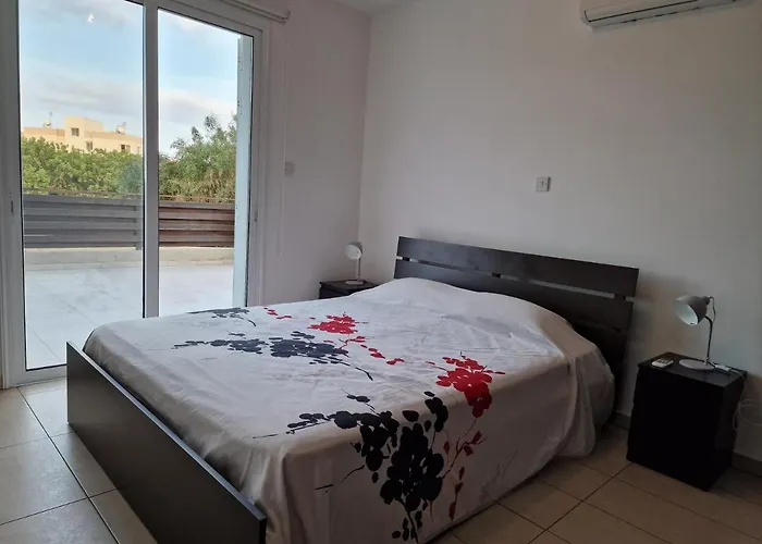 Kalifi Pool דירה *