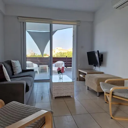 Apartment Kalifi Pool Paralimni