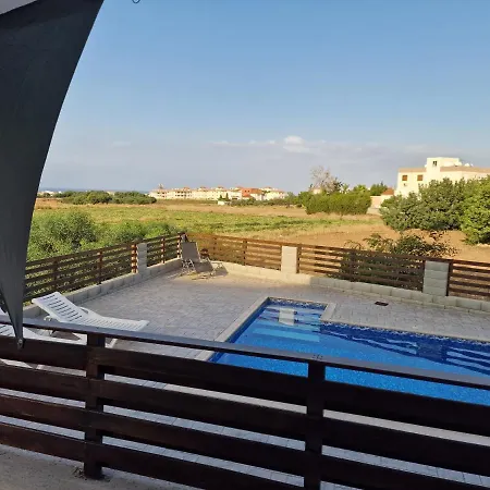Apartment Kalifi Pool Paralimni